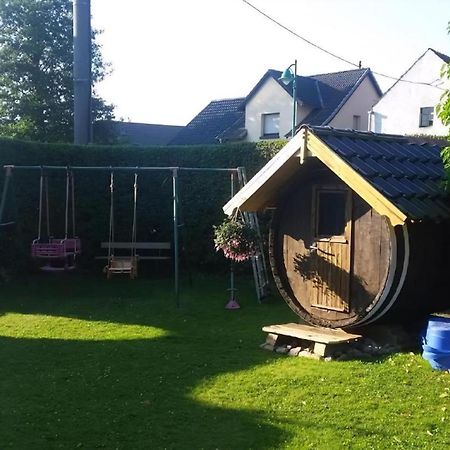 Tolles Appartement In Gehren Mit Garten, Terrasse Und Grill Heideblick Exteriör bild